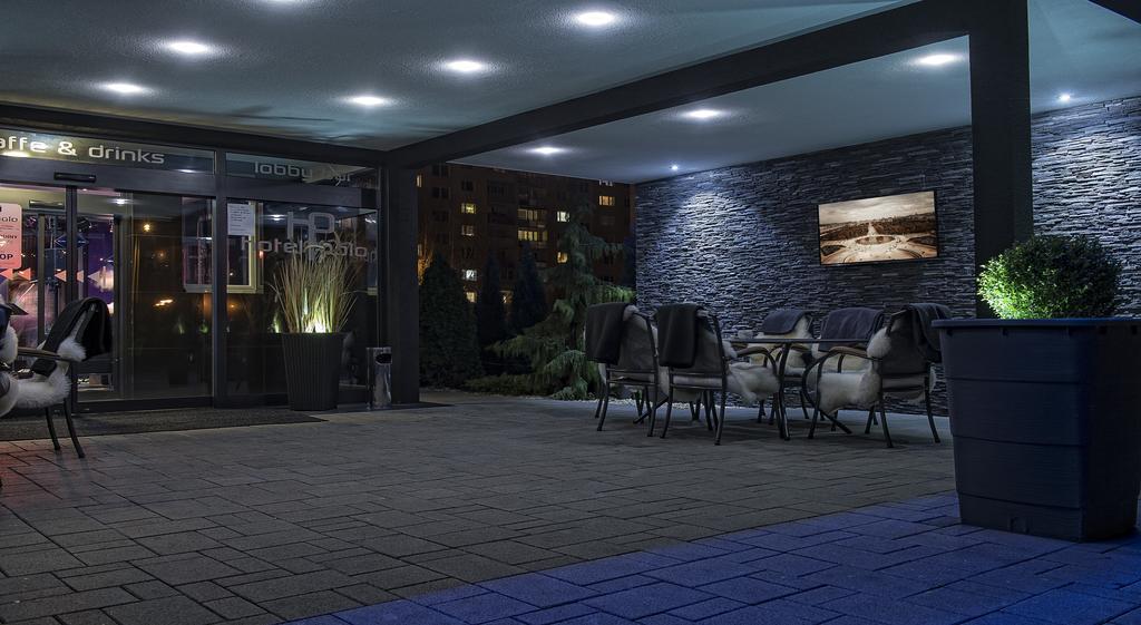 Hotel Polo Prešov Buitenkant foto