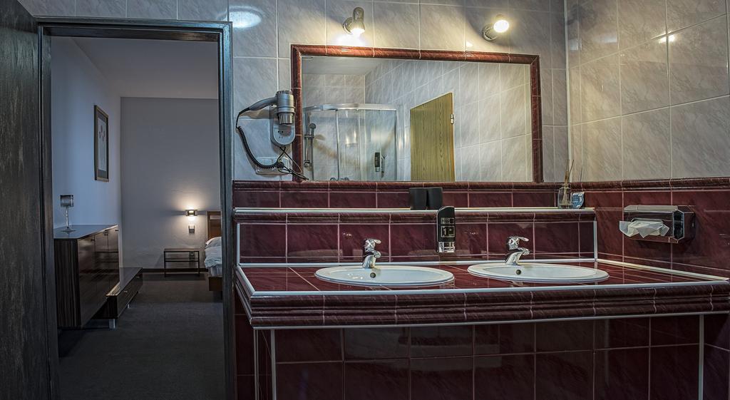 Hotel Polo Prešov Kamer foto
